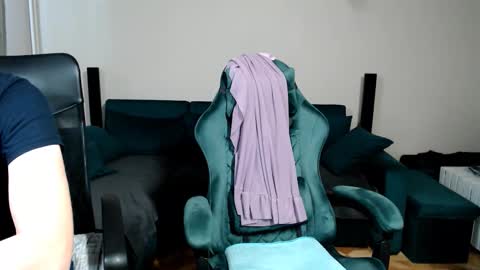 Snapshot of joannaandneighbour chatting on 02-11-26, 08:19 Joanna and Greg online show from 02-11-26, 08:19