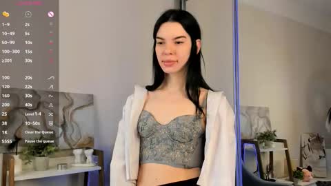 Wendy online show from 12-21-25, 12:01