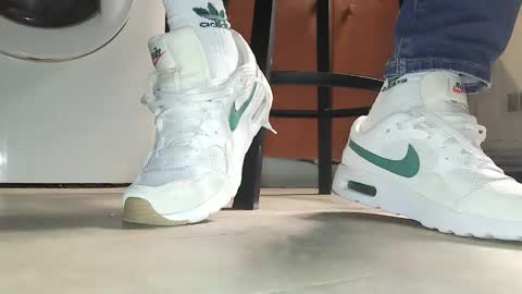 GUILLAUME feet and socks online show from 01-27-25, 10:49