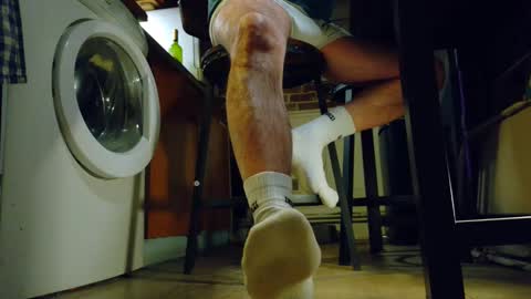 GUILLAUME feet and socks online show from 03-03-25, 08:00