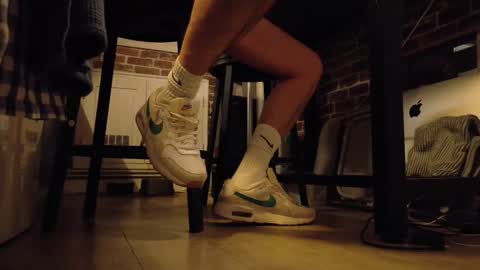 GUILLAUME feet and socks online show from 10-01-25, 08:04