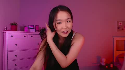 Amina online show from 03-05-25, 12:33