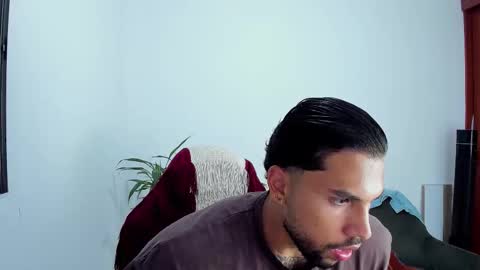 Snapshot of joe_esthetic chatting on 10-26-25, 11:20 joe_esthetic online show from 10-26-25, 11:20