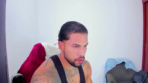 Snapshot of joe_esthetic chatting on 11-06-25, 03:57 joe_esthetic online show from 11-06-25, 03:57