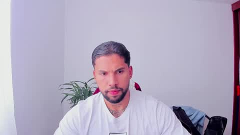 Snapshot of joe_esthetic chatting on 11-16-25, 07:52 joe_esthetic online show from 11-16-25, 07:52