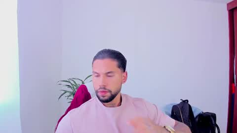 Snapshot of joe_esthetic chatting on 11-17-25, 02:01 joe_esthetic online show from 11-17-25, 02:01