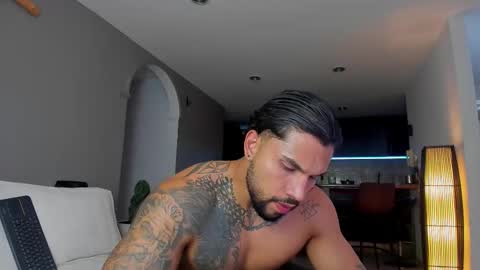 joe_esthetic online show from 12-03-25, 01:57