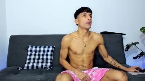 Snapshot of joel_foxx chatting on 10-20-25, 03:29 joel_foxx online show from 10-20-25, 03:29