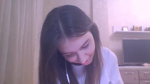 Jennifer online show from 10-11-25, 05:11