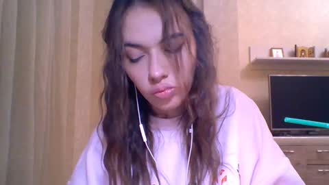 Snapshot of joelbigalk chatting on 12-19-25, 05:42 Jennifer online show from 12-19-25, 05:42