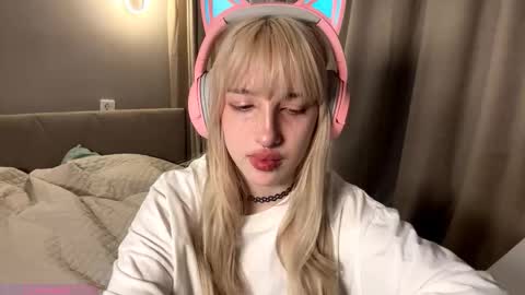 Amaya online show from 10-30-25, 03:57