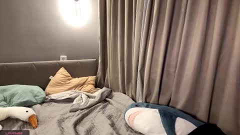 Amaya online show from 11-17-25, 03:29