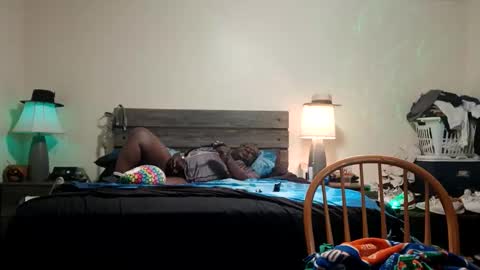 joemamma720 online show from 12-14-25, 03:01