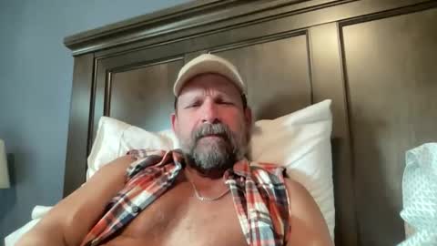 joestros online show from 11-23-25, 05:02