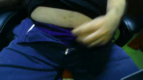 Snapshot of joeyballs123 chatting on 09-11-25, 05:24 joeyballs123 online show from 09-11-25, 05:24