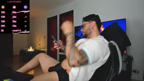 King -    online show from 10-18-25, 11:05