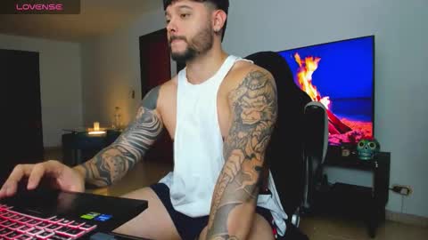 King -    online show from 10-28-25, 12:25