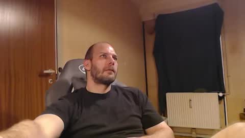 john1212124 online show from 10-06-25, 03:04
