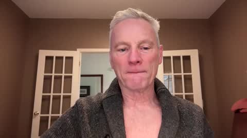 Snapshot of john555_555 chatting on 11-06-25, 01:56 JackJack online show from 11-06-25, 01:56