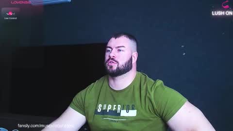 Snapshot of john_and_kiss chatting on 02-10-26, 11:14 john and kiss online show from 02-10-26, 11:14