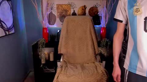 Snapshot of john_weasley chatting on 02-23-25, 11:25 John online show from 02-23-25, 11:25