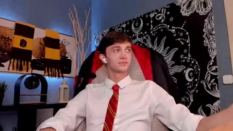 Snapshot of john_weasley chatting on 02-28-25, 09:12 John online show from 02-28-25, 09:12