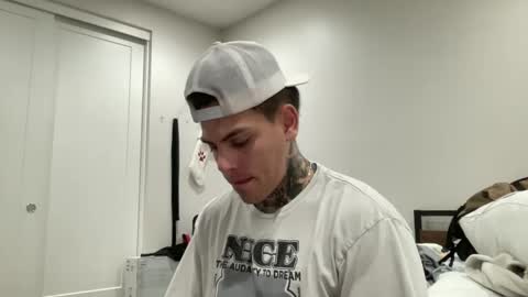 Snapshot of johnafterdark chatting on 12-29-24, 02:38 JAXX online show from 12-29-24, 02:38