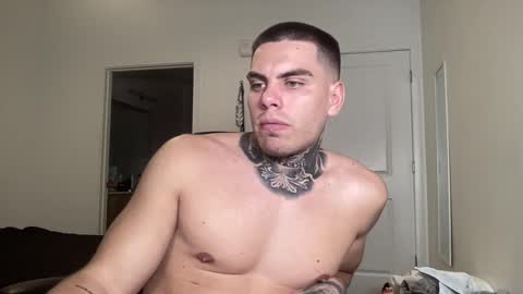 Snapshot of johnafterdark chatting on 09-17-25, 02:13 JAXX online show from 09-17-25, 02:13