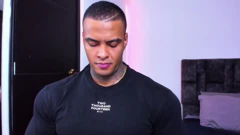 Snapshot of johnbelt_ chatting on 11-25-25, 08:42 john belt online show from 11-25-25, 08:42