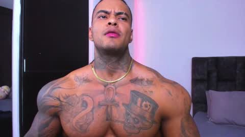 Snapshot of johnbelt_ chatting on 11-28-25, 10:12 john belt online show from 11-28-25, 10:12