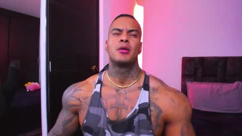 Snapshot of johnbelt_ chatting on 12-03-25, 09:24 john belt online show from 12-03-25, 09:24