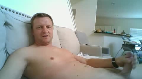 Snapshot of johnd101020 chatting on 04-13-26, 05:29 johnd101020 online show from 04-13-26, 05:29