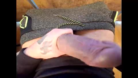 Snapshot of johnlong25cm chatting on 12-29-24, 02:31 johnlong25cm online show from 12-29-24, 02:31