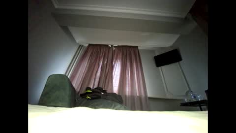 Snapshot of johnlong25cm chatting on 03-23-26, 05:22 johnlong25cm online show from 03-23-26, 05:22