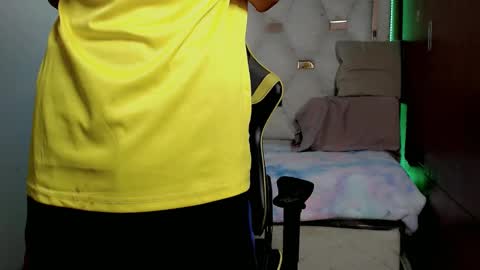 johnny_cagee online show from 10-20-25, 05:19