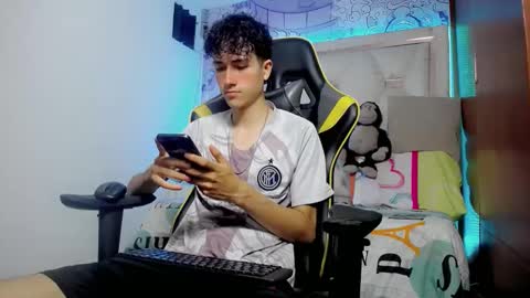 johnny_cagee online show from 11-23-25, 05:07