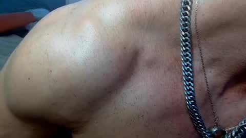 Snapshot of johnnyfun_xxx chatting on 02-21-25, 11:32 Johnnystrongarms online show from 02-21-25, 11:32