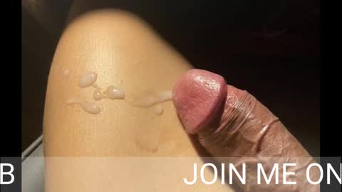 Snapshot of johnnyfun_xxx chatting on 02-24-25, 02:51 Johnnystrongarms online show from 02-24-25, 02:51