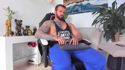 JOHNNY online show from 02-16-26, 10:06