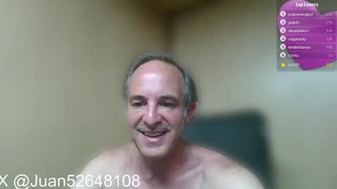 Snapshot of johnq_23 chatting on 12-17-24, 04:43 John online show from 12-17-24, 04:43