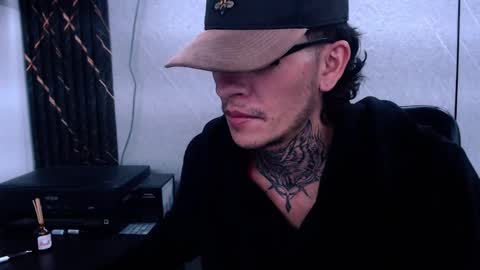 johnsonisaac94  online show from 02-14-25, 04:15