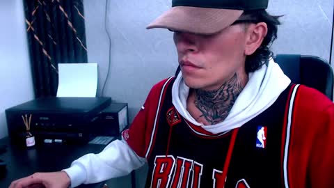 johnsonisaac94  online show from 02-16-25, 04:42