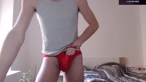 Snapshot of johnx_73 chatting on 02-04-25, 01:38 John online show from 02-04-25, 01:38