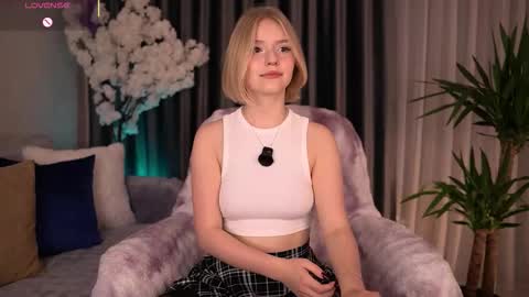 Paula online show from 09-12-25, 02:22