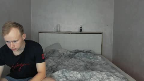 Hello we John and Harli  online show from 10-19-25, 04:40