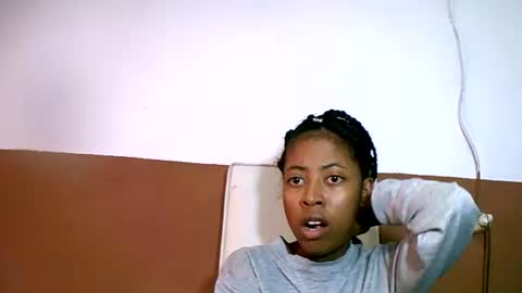 Snapshot of joliekah27 chatting on 02-16-25, 05:04 joliekah27 online show from 02-16-25, 05:04