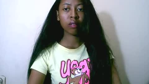 Snapshot of joliekah27 chatting on 11-12-25, 08:41 joliekah27 online show from 11-12-25, 08:41