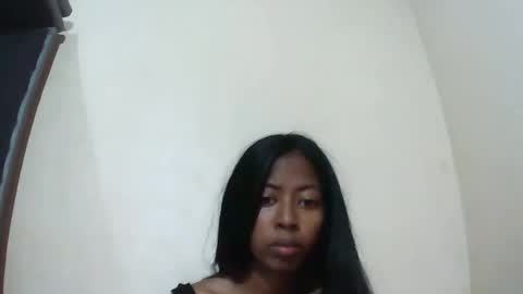 Snapshot of joliekah27 chatting on 12-17-25, 12:00 joliekah27 online show from 12-17-25, 12:00