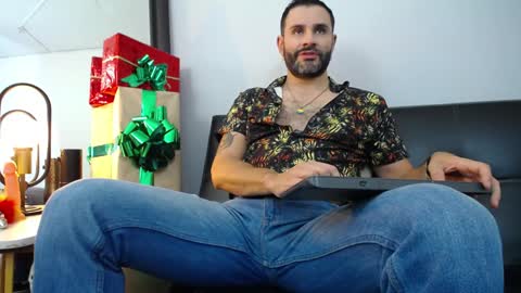  JONAS BEARD  online show from 12-30-24, 07:32