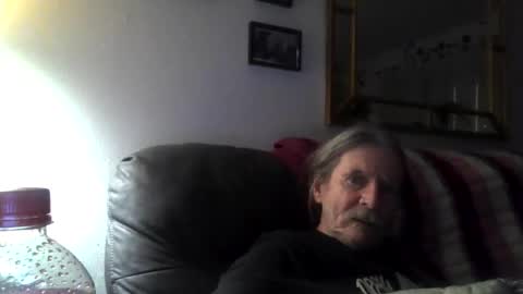 Jonelvis123456 online show from 11-09-25, 07:50